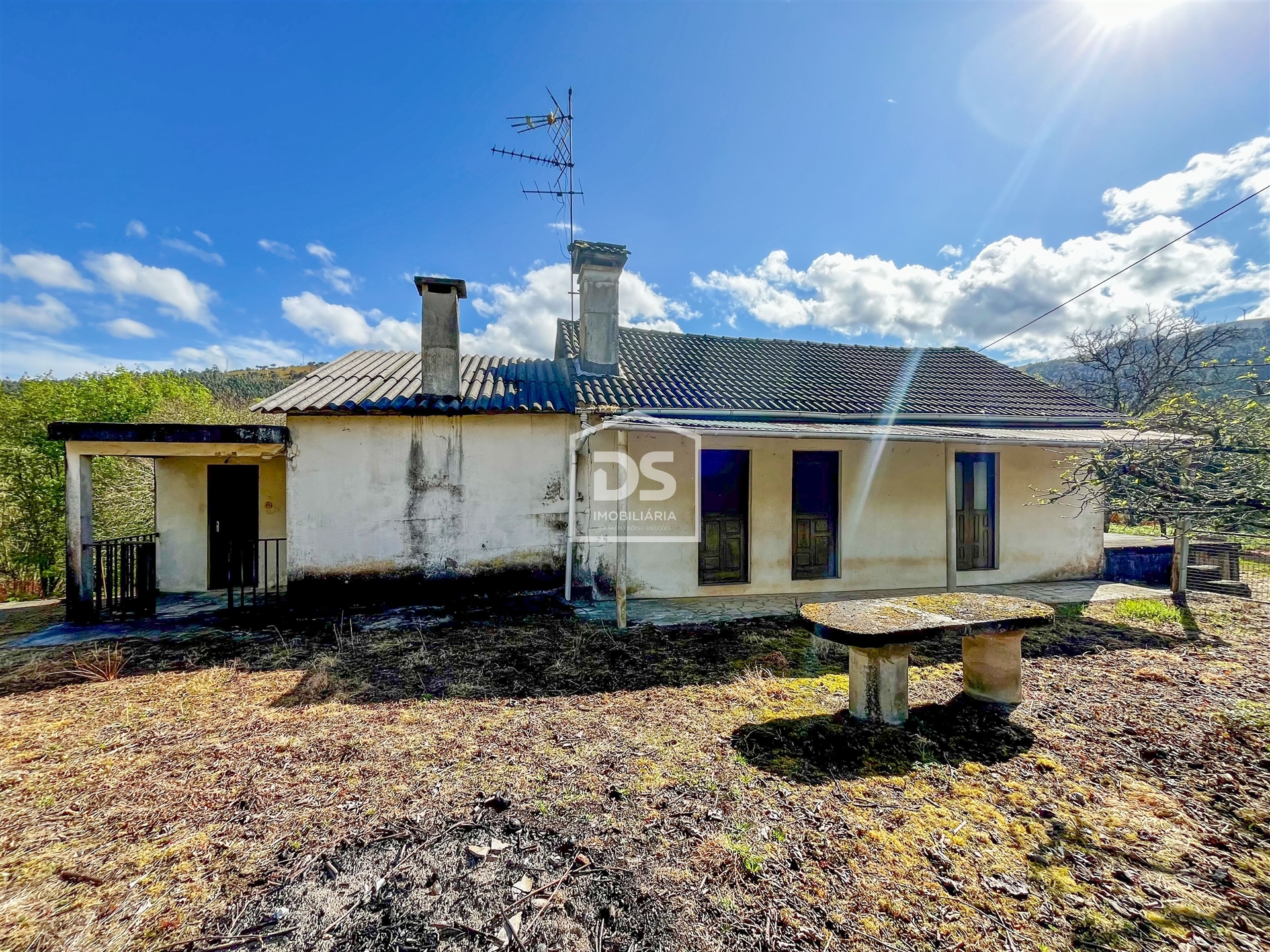 Detached house to restore T2